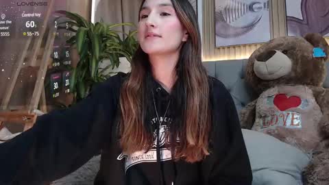  B R I N N A   online show from February 2025 11:25:02 PM