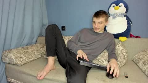 bristlebback online show from April 2026 12:10:01 PM