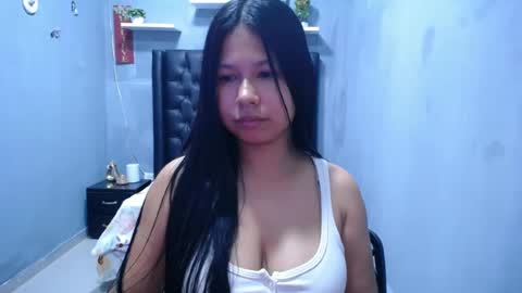 Snapshot of britanyx1 chatting on April 2026 02:12:02 PM britanyx1 online show from April 2026 02:12:02 PM