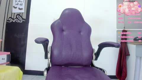 Snapshot of brithanyslim chatting on February 2025 01:19:01 AM brithanyslim online show from February 2025 01:19:01 AM