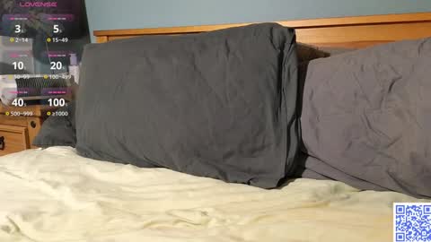 Snapshot of britishpoet chatting on January 2025 09:47:02 PM Callum online show from January 2025 09:47:02 PM