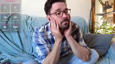 Snapshot of britishpoet chatting on September 2025 10:06:02 AM Callum online show from September 2025 10:06:02 AM