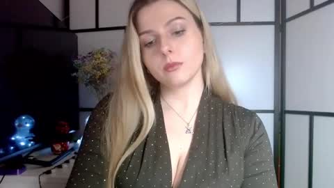 BritneyGlow online show from December 2024 10:36:02 PM