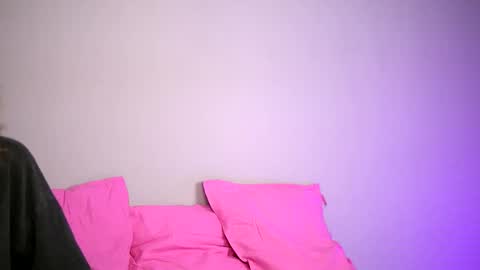 britneyhudson online show from October 2025 05:00:02 AM