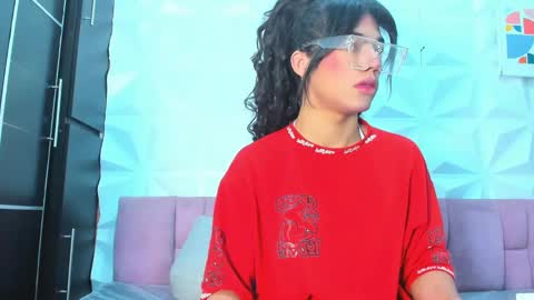 Snapshot of briyit_doll chatting on January 2025 03:27:02 AM BRIYIT online show from January 2025 03:27:02 AM