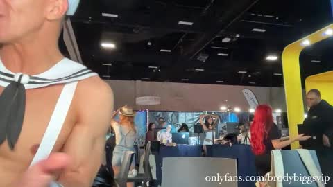 Brody Biggs online show from November 2025 03:29:02 AM