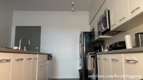 Brody Biggs online show from November 2025 08:19:01 PM