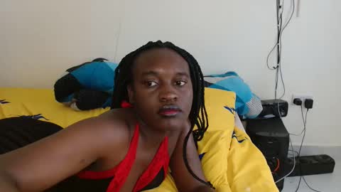 broken_haloo online show from June 2026 07:25:02 AM