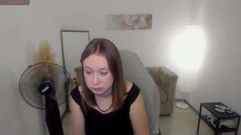 Snapshot of brookedamon chatting on November 2025 09:04:01 PM Lady Brooke online show from November 2025 09:04:01 PM