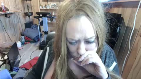 Snapshot of brookeride chatting on October 2025 01:02:02 AM BrookeRide online show from October 2025 01:02:02 AM