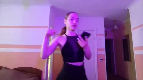 Lina online show from June 2026 10:10:01 AM