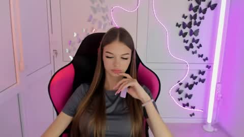 Vlada online show from July 2026 01:09:01 PM