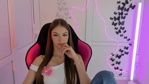 Vlada online show from July 2026 12:15:01 PM
