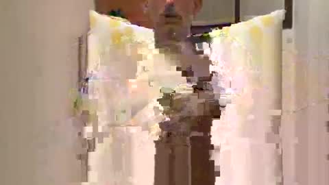 broski754970 online show from November 2025 11:51:01 PM