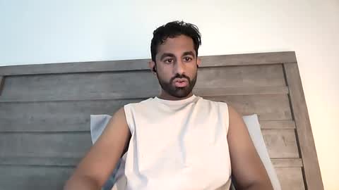 Snapshot of brownhunggooner chatting on June 2026 07:16:01 PM brownhunggooner online show from June 2026 07:16:01 PM