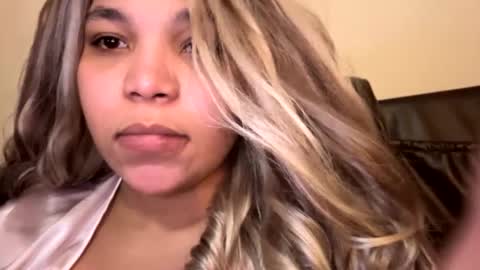 Snapshot of brownsugar0910 chatting on January 2025 04:13:01 AM EtherealLilac online show from January 2025 04:13:01 AM