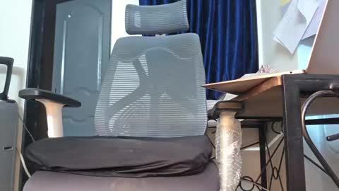 brownuncut3019 online show from March 2026 05:49:01 PM