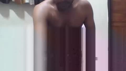 brownwolfie28 online show from November 2025 02:07:02 PM