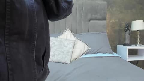 Snapshot of bruce_hans chatting on October 2025 11:40:01 AM Bruce Hans online show from October 2025 11:40:01 AM