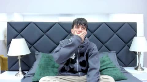 Snapshot of bruce_hans chatting on November 2025 12:04:01 PM Bruce Hans online show from November 2025 12:04:01 PM