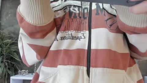 Snapshot of bruce_hans chatting on November 2025 11:42:01 AM Bruce Hans online show from November 2025 11:42:01 AM