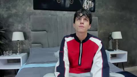 Snapshot of bruce_hans chatting on November 2025 11:43:02 AM Bruce Hans online show from November 2025 11:43:02 AM