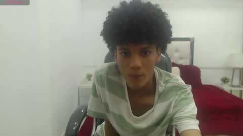 Snapshot of bruce_twink chatting on February 2025 12:44:02 PM B R U C E T W I N K online show from February 2025 12:44:02 PM