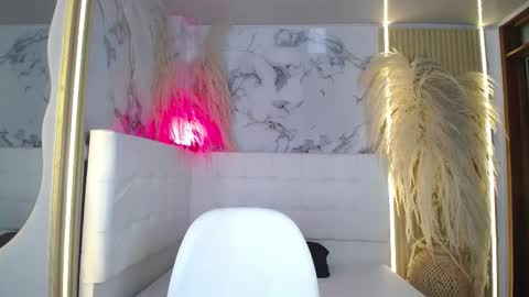 Bruja SCarlata online show from December 2025 11:17:01 AM