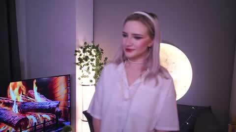 Snapshot of brunaalcorn chatting on December 2025 08:28:02 PM Doris online show from December 2025 08:28:02 PM