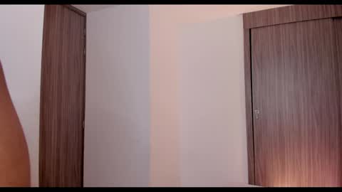 Snapshot of brunnahart chatting on December 2024 08:37:01 PM online show from December 2024 08:37:01 PM