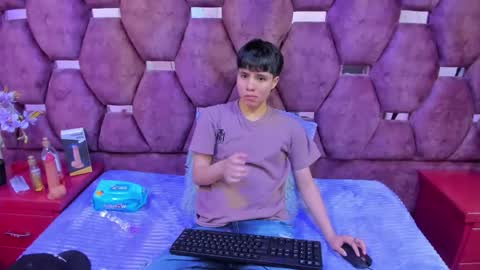 Bruno Cruz online show from October 2025 02:23:02 AM