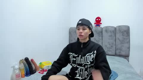 Snapshot of bruno_cruz chatting on June 2026 01:43:02 AM Bruno Cruz online show from June 2026 01:43:02 AM