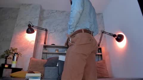 Andres Suarez online show from December 2025 12:06:01 AM