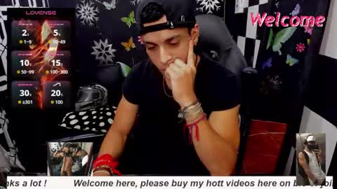 Snapshot of brunocuttie94 chatting on October 2025 07:57:02 PM Join my fan club here 150 tokens a month online show from October 2025 07:57:02 PM