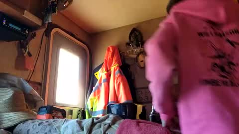 Steve... aka SkinnieDippin aka TimberTramp online show from December 2024 08:00:02 PM