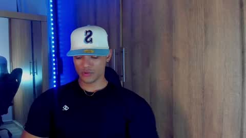 Snapshot of bryan_boy_ chatting on December 2024 02:31:01 AM bryan online show from December 2024 02:31:01 AM