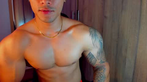 Snapshot of bryan_boy_ chatting on December 2024 03:30:01 PM bryan online show from December 2024 03:30:01 PM