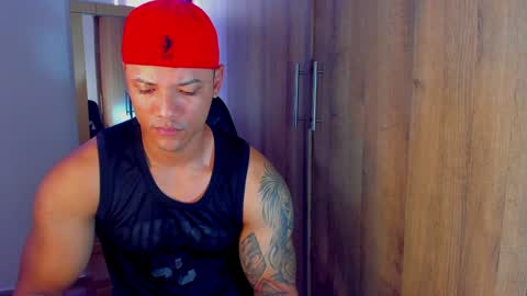 Snapshot of bryan_boy_ chatting on December 2024 01:38:02 PM bryan online show from December 2024 01:38:02 PM