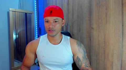 Snapshot of bryan_boy_ chatting on December 2024 01:14:01 AM bryan online show from December 2024 01:14:01 AM