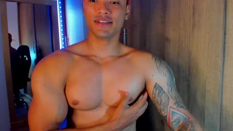 Snapshot of bryan_boy_ chatting on December 2024 03:42:02 PM bryan online show from December 2024 03:42:02 PM