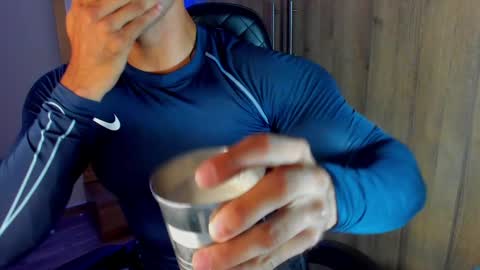 Snapshot of bryan_boy_ chatting on January 2025 02:39:01 AM bryan online show from January 2025 02:39:01 AM