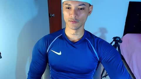 Snapshot of bryan_boy_ chatting on November 2025 12:34:02 AM bryan online show from November 2025 12:34:02 AM