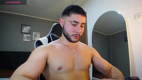 Snapshot of bryan_oficials chatting on December 2024 10:45:01 PM bryan_oficials online show from December 2024 10:45:01 PM