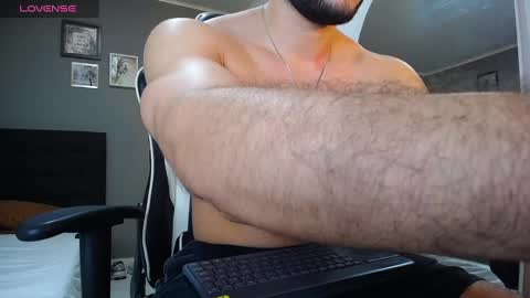 Snapshot of bryan_oficials chatting on January 2025 04:12:01 AM bryan_oficials online show from January 2025 04:12:01 AM