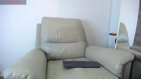 Snapshot of bryan_oficials chatting on February 2025 03:51:01 AM bryan_oficials online show from February 2025 03:51:01 AM