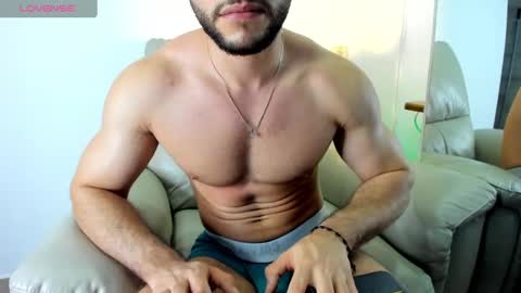 Snapshot of bryan_oficials chatting on March 2025 04:28:01 AM bryan_oficials online show from March 2025 04:28:01 AM