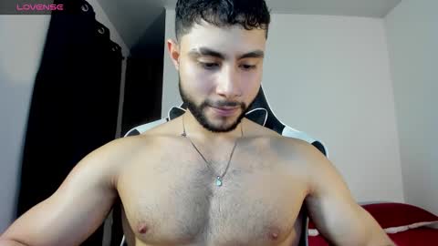 Snapshot of bryan_oficials chatting on December 2025 04:33:02 AM bryan_oficials online show from December 2025 04:33:02 AM