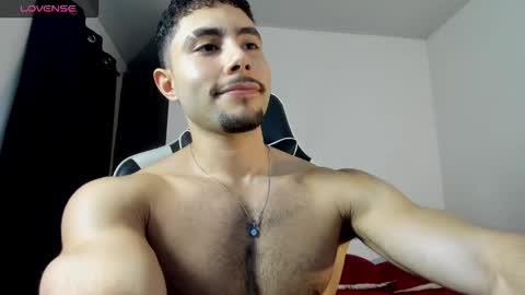 Snapshot of bryan_oficials chatting on December 2025 05:05:01 AM bryan_oficials online show from December 2025 05:05:01 AM