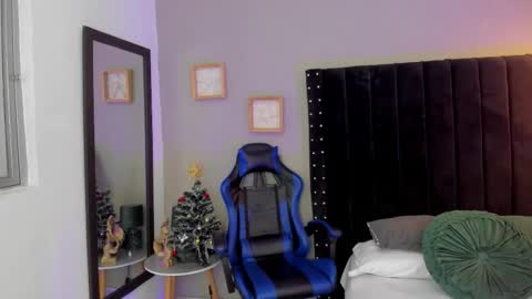 Snapshot of bryan_robayo5 chatting on December 2025 11:30:02 AM Bryan online show from December 2025 11:30:02 AM