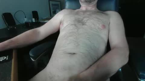 bryanbrwn2001 online show from April 2026 01:02:02 PM